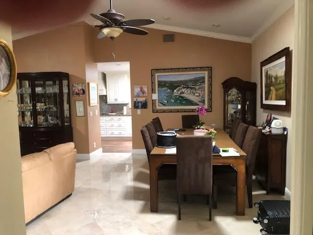 the dining area 2