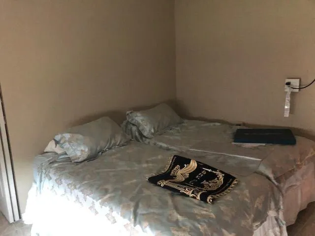 the extra room 2