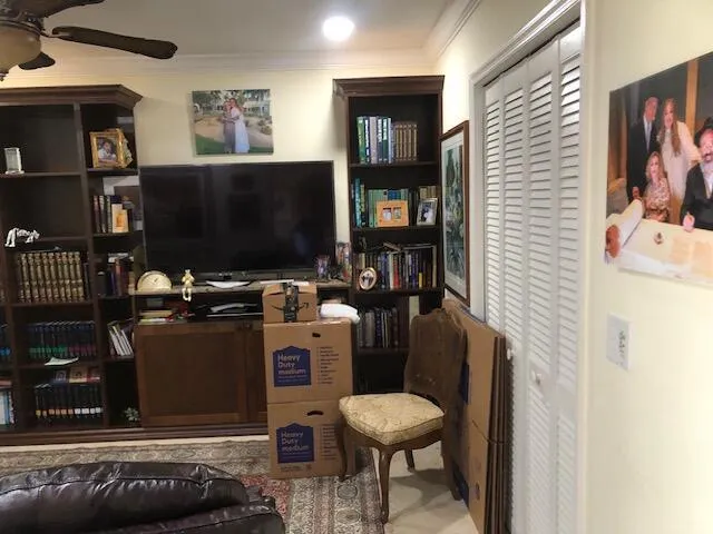 bedroom 2-2