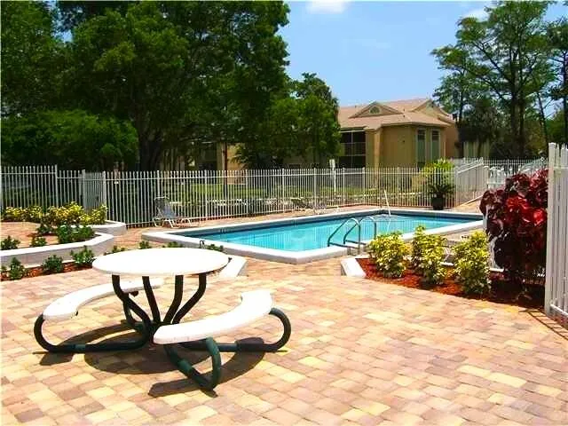 601-pool