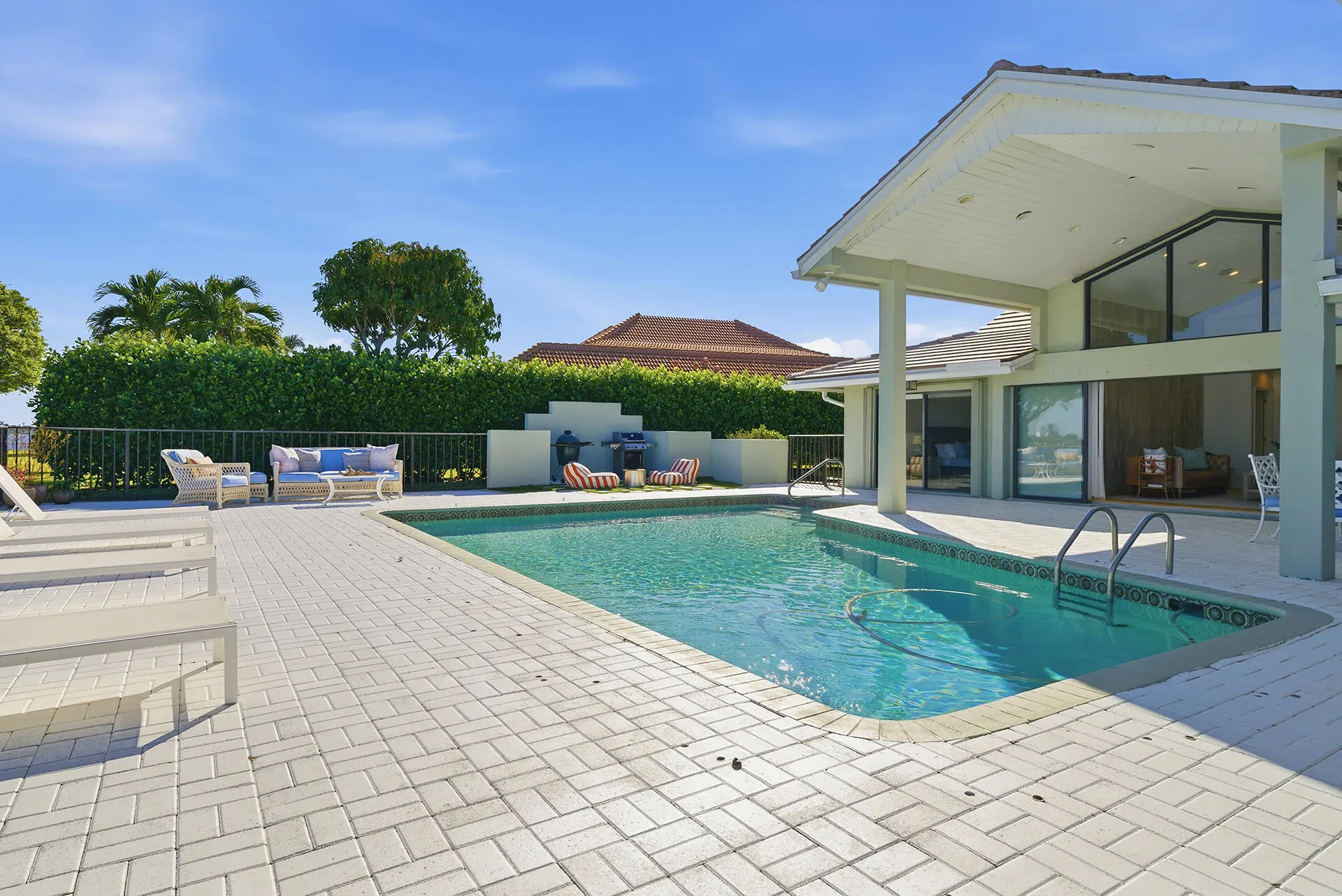 Huge Patio area