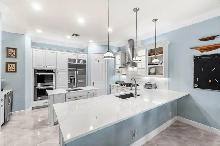011-10697WillowOakCourt-Wellington-FL-33