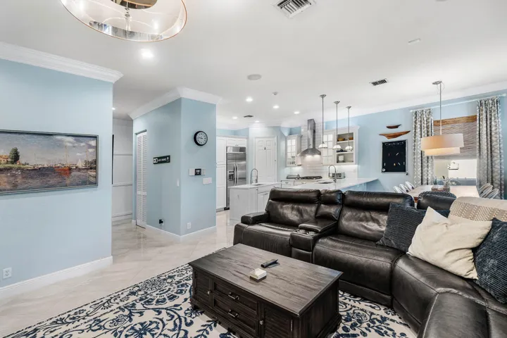 021-10697WillowOakCourt-Wellington-FL-33