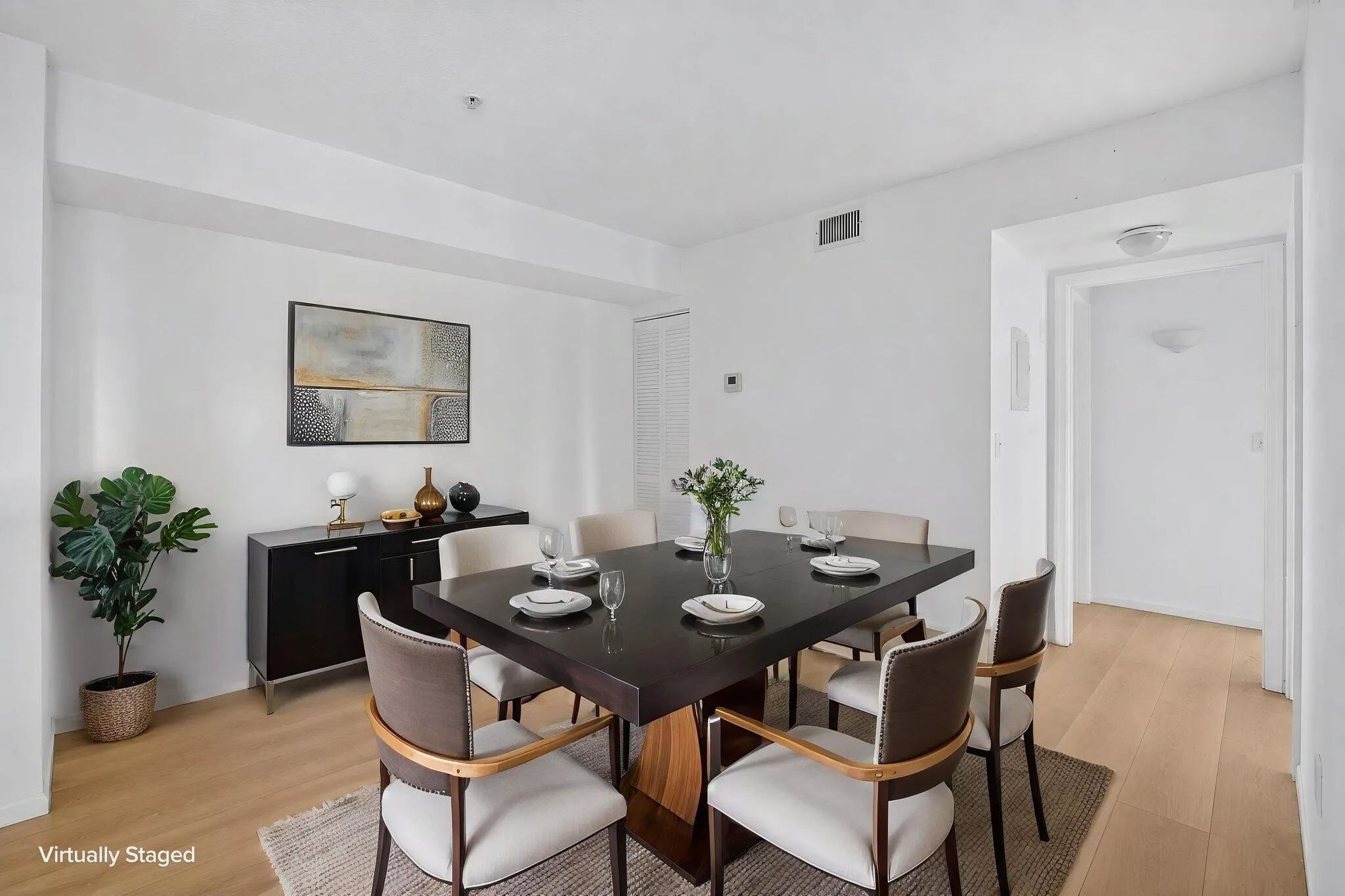 How it would look when renovated. How it would look when renovated. This a virtual staging