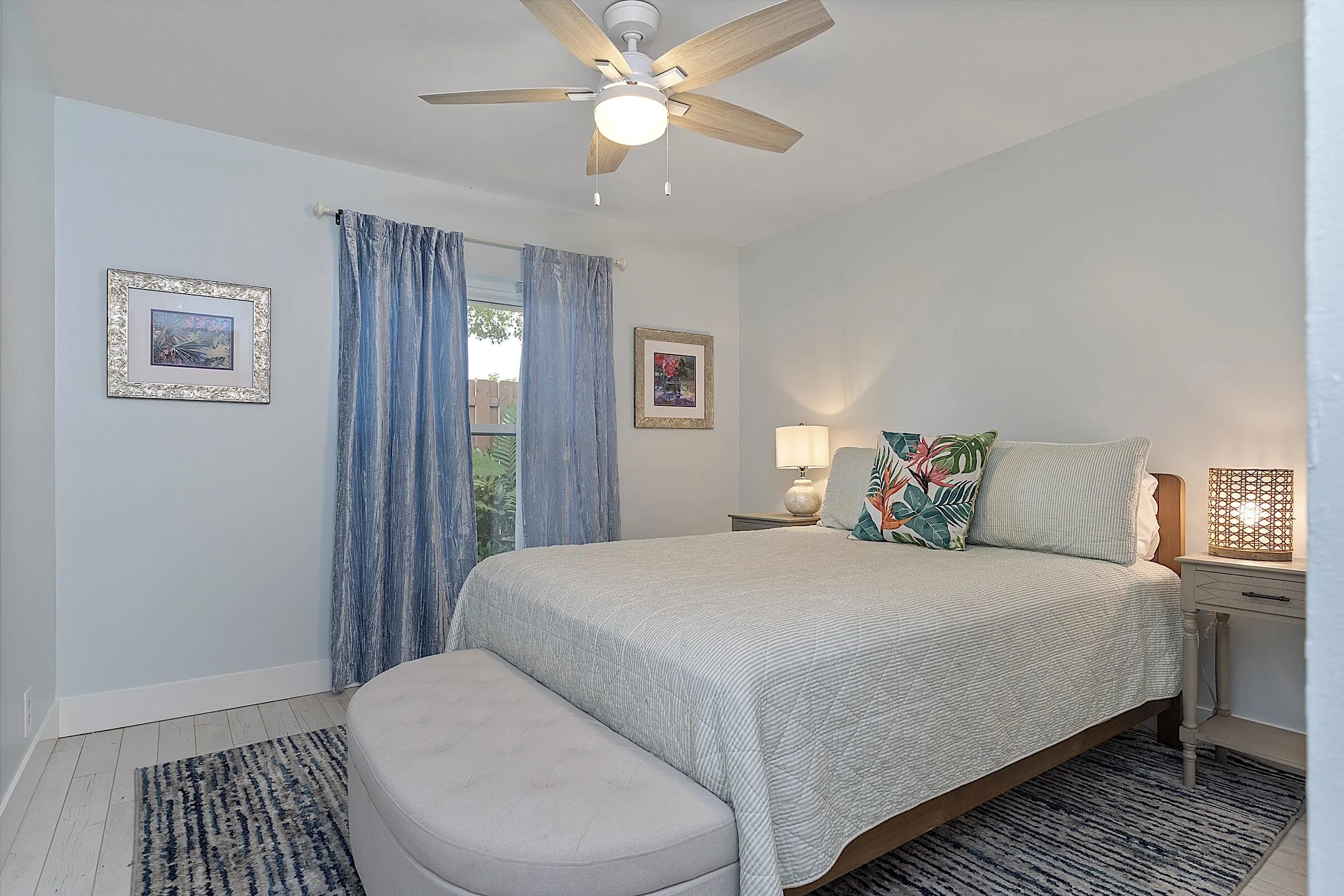 2130 NW 12th St -- 029
