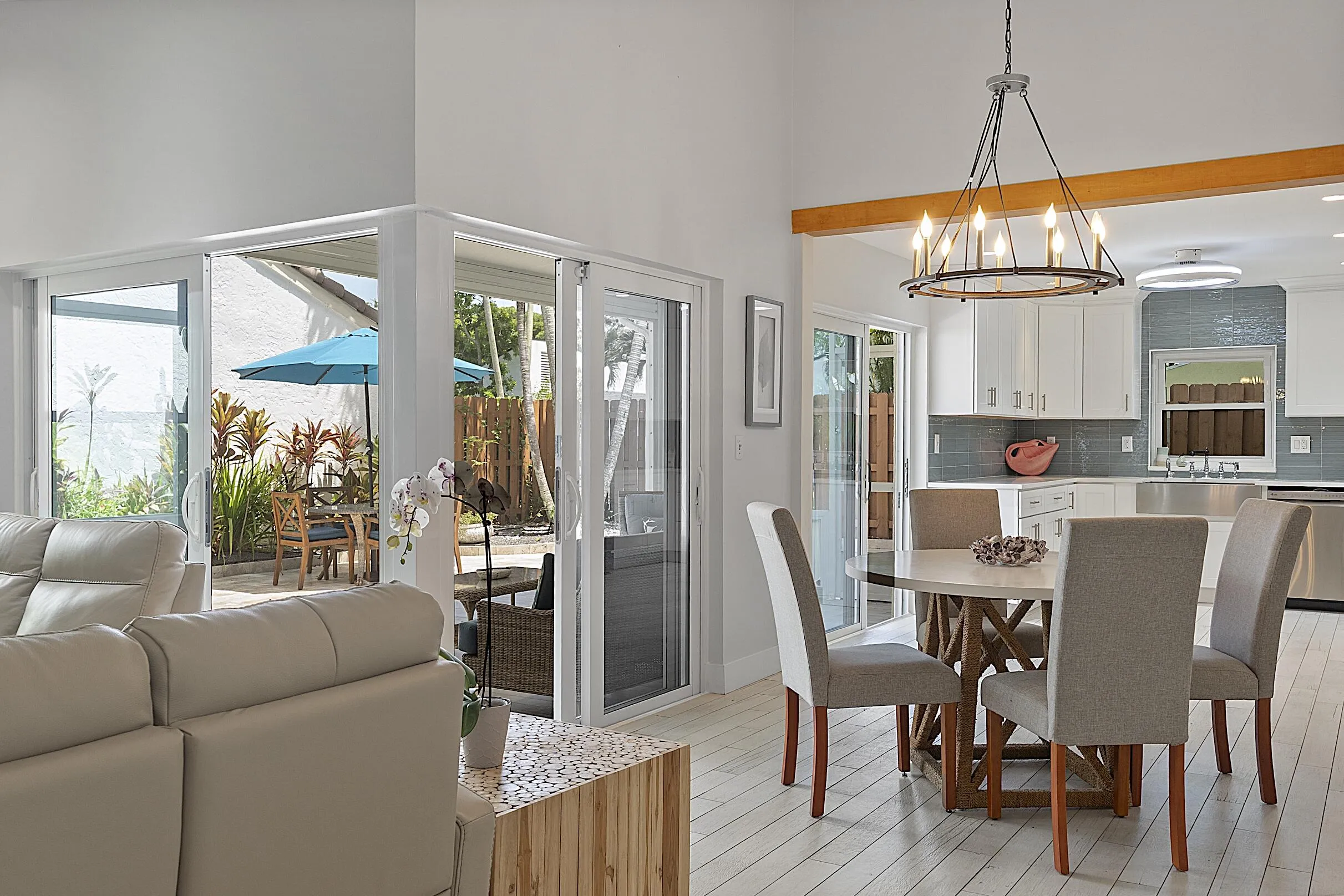 2130 NW 12th St -- 016