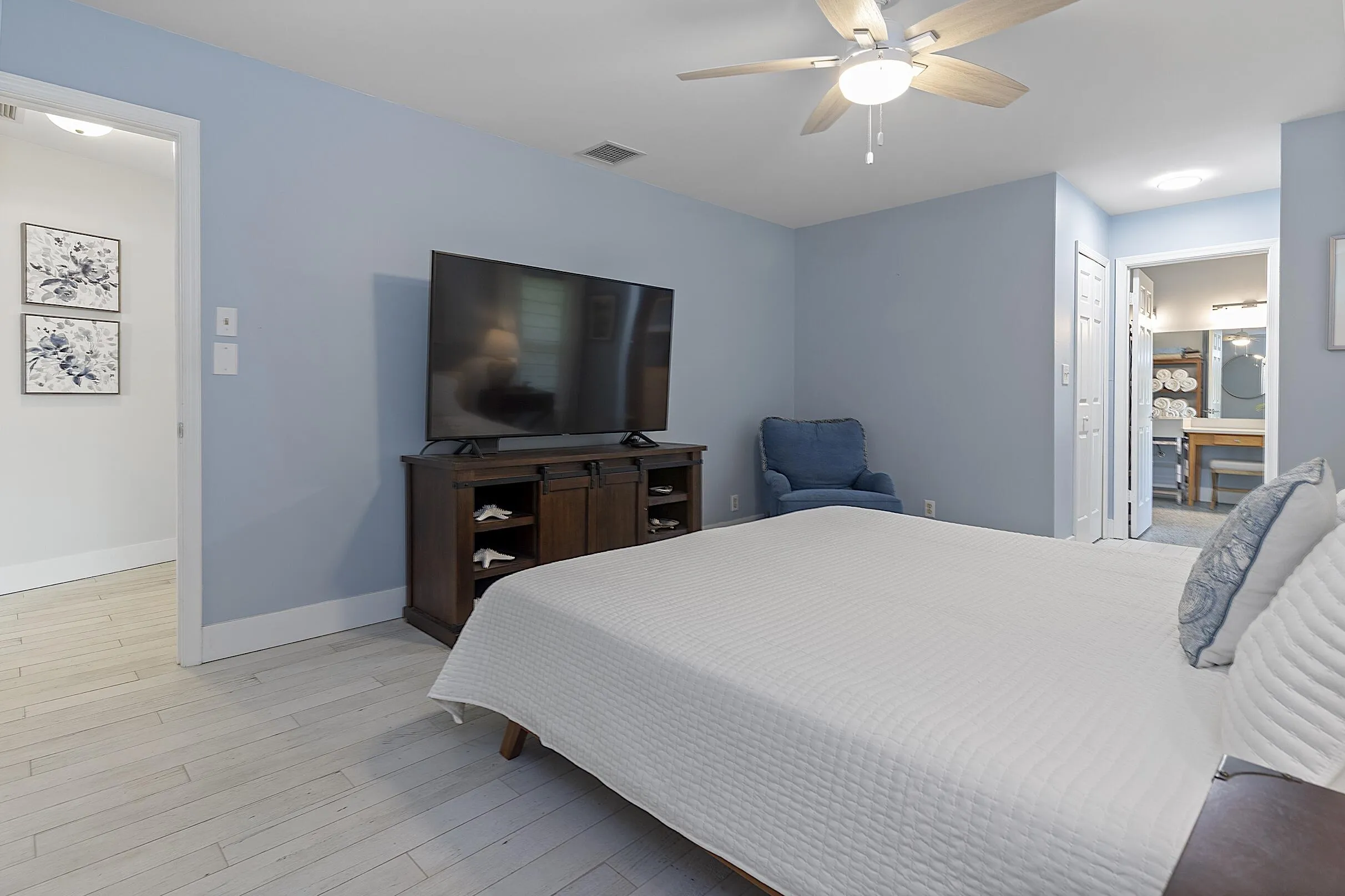 2130 NW 12th St -- 036
