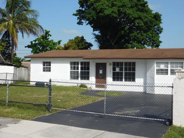 2251 NW 29TH TERR - FRONT2
