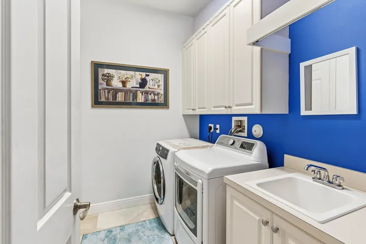 771 SE Pebble Drive-13