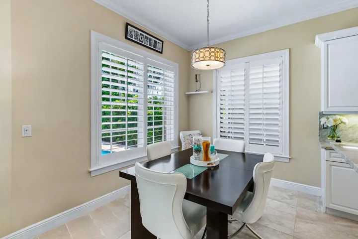 771 SE Pebble Drive-18
