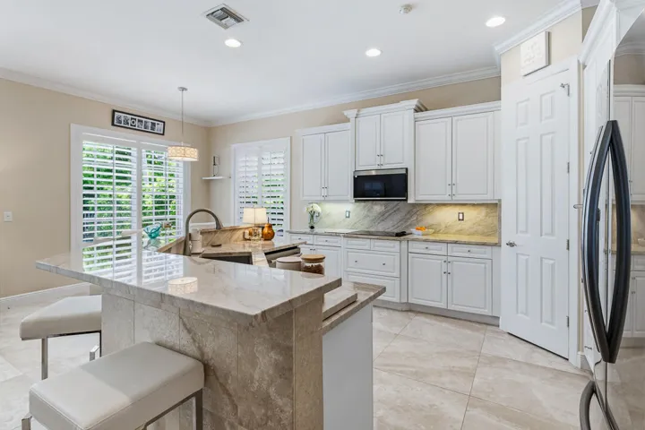 771 SE Pebble Drive-27