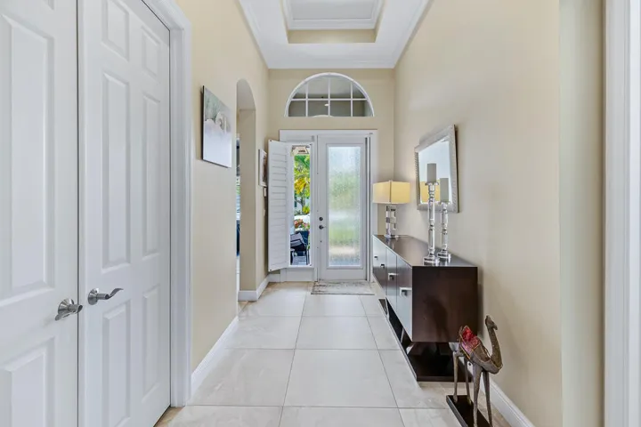 771 SE Pebble Drive-12