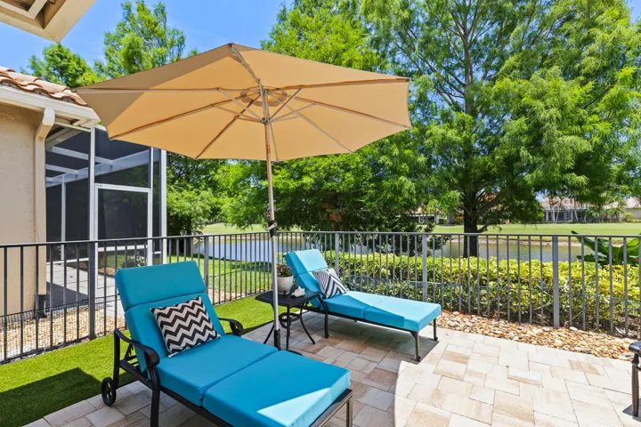 771 SE Pebble Drive-40