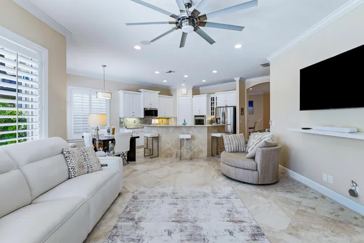 771 SE Pebble Drive-30