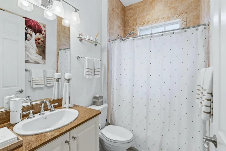 771 SE Pebble Drive-16