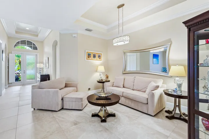 771 SE Pebble Drive-11