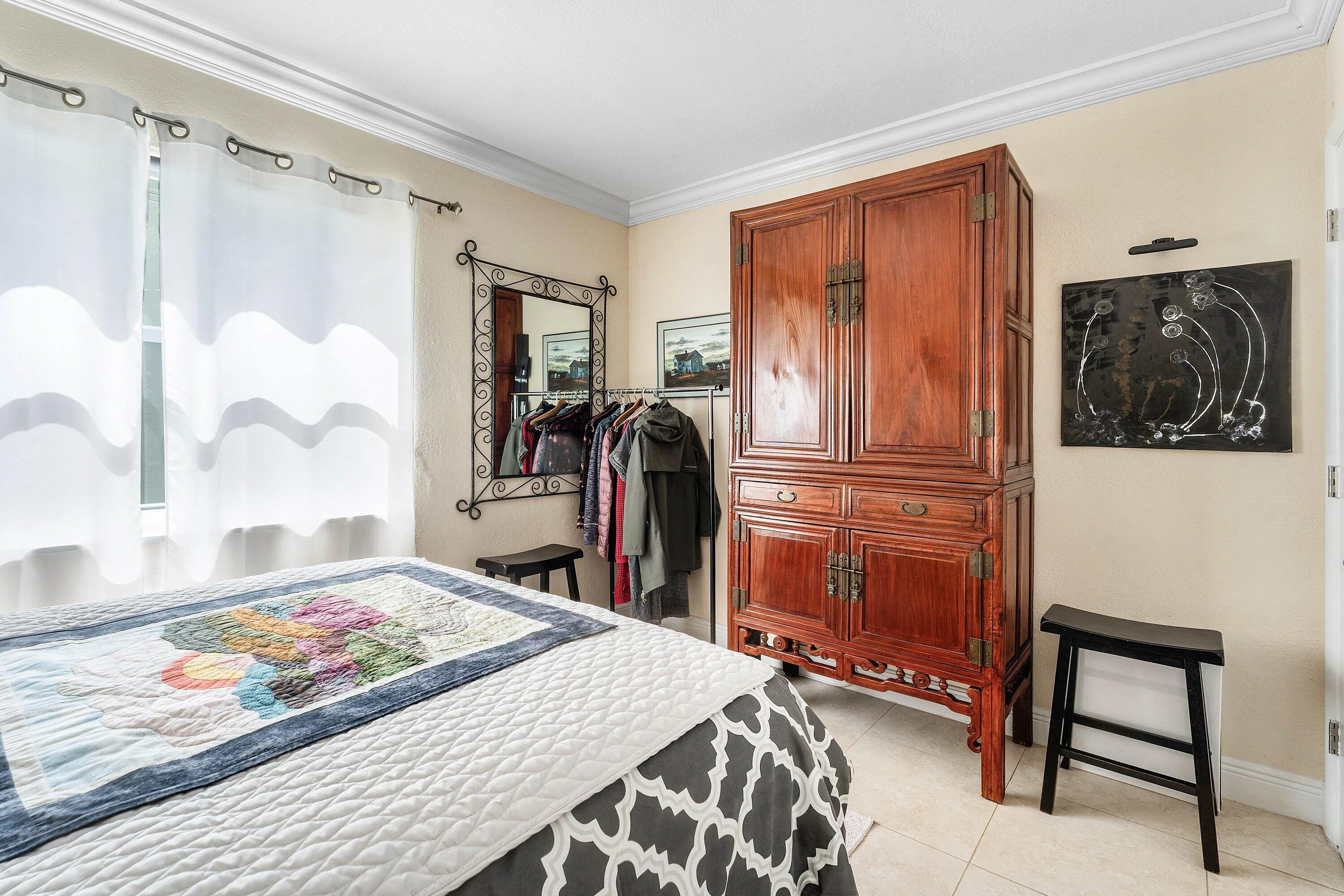 guest bedroom