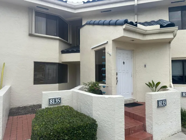 Front Entrance to Unit 8133