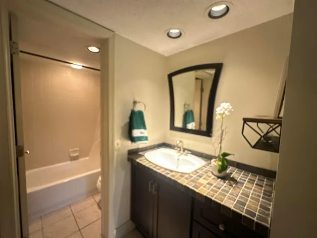 Primary Vanity and Full Bath