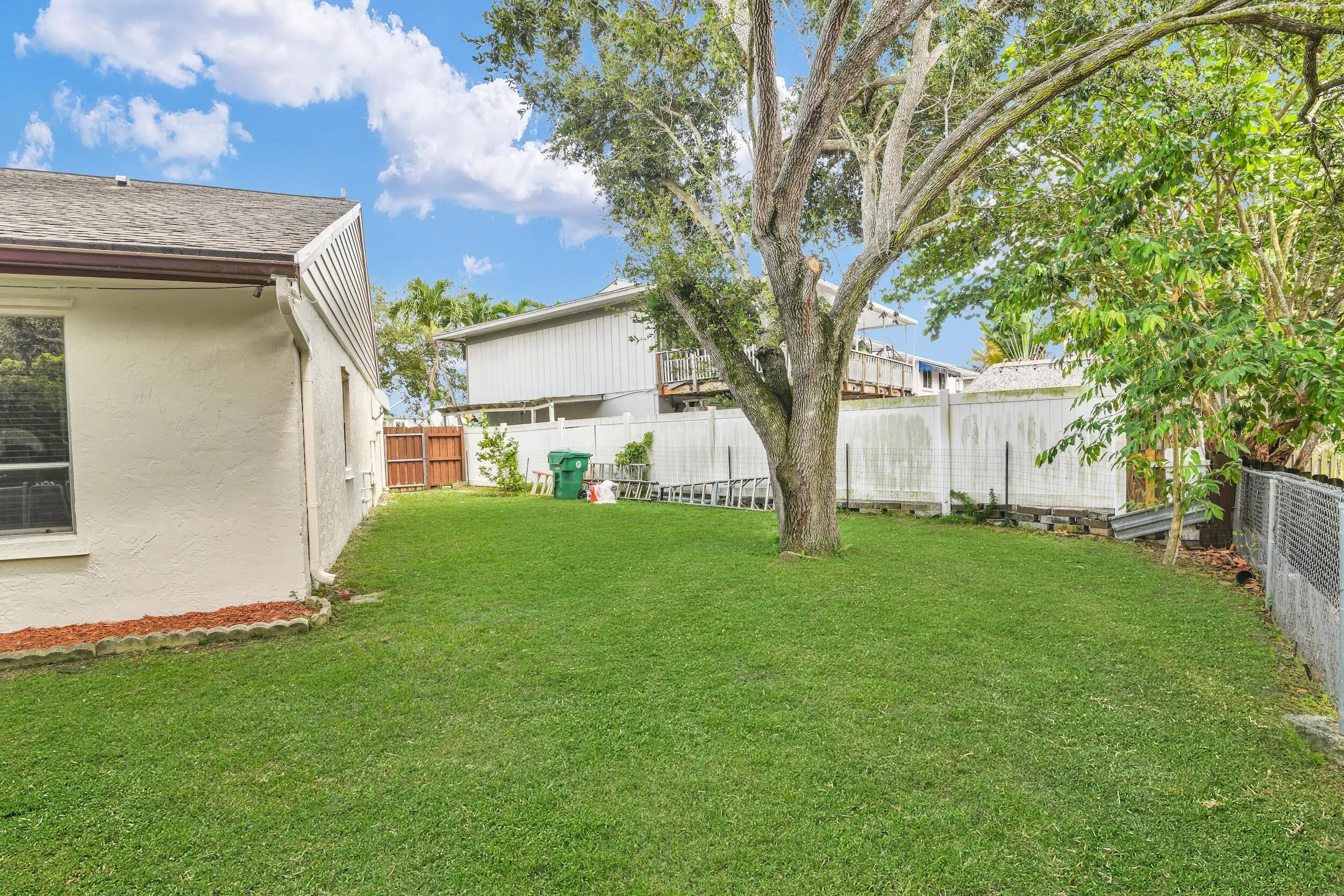 3930 NW 79th Way Hollywood 90