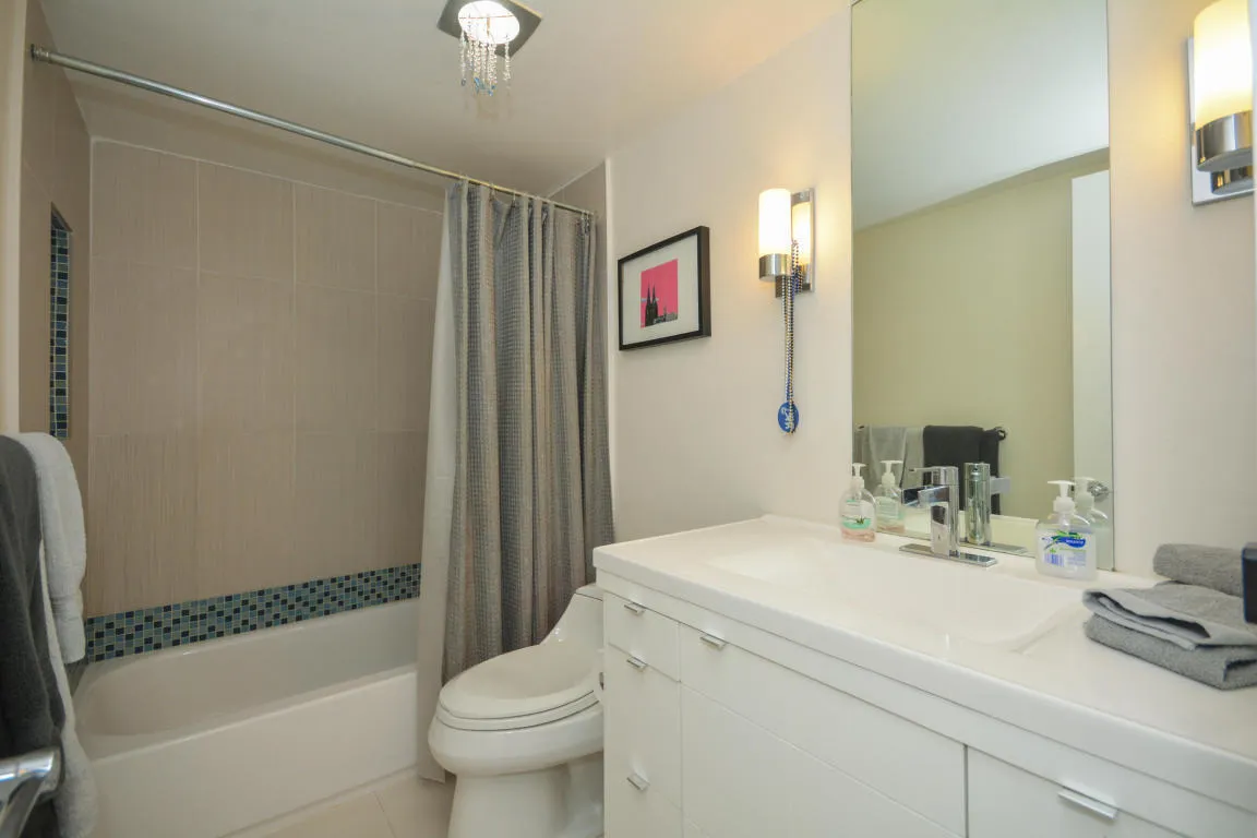 12. Bath 2