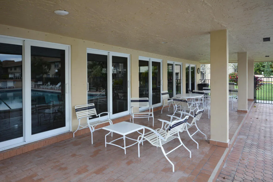 18. Clubhouse