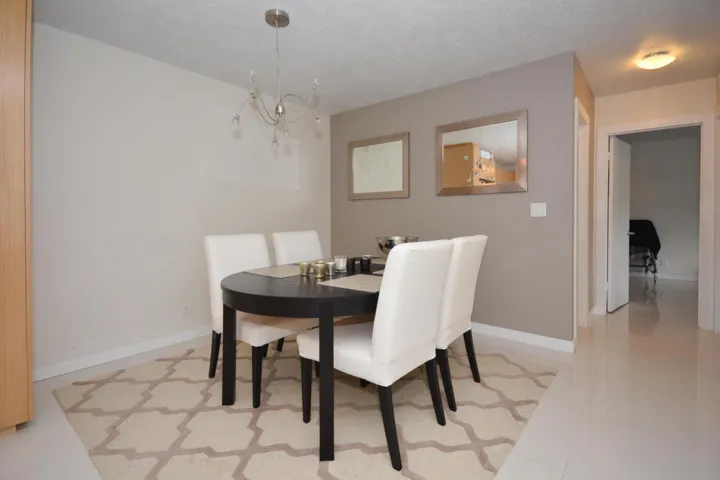 05. Dining Room