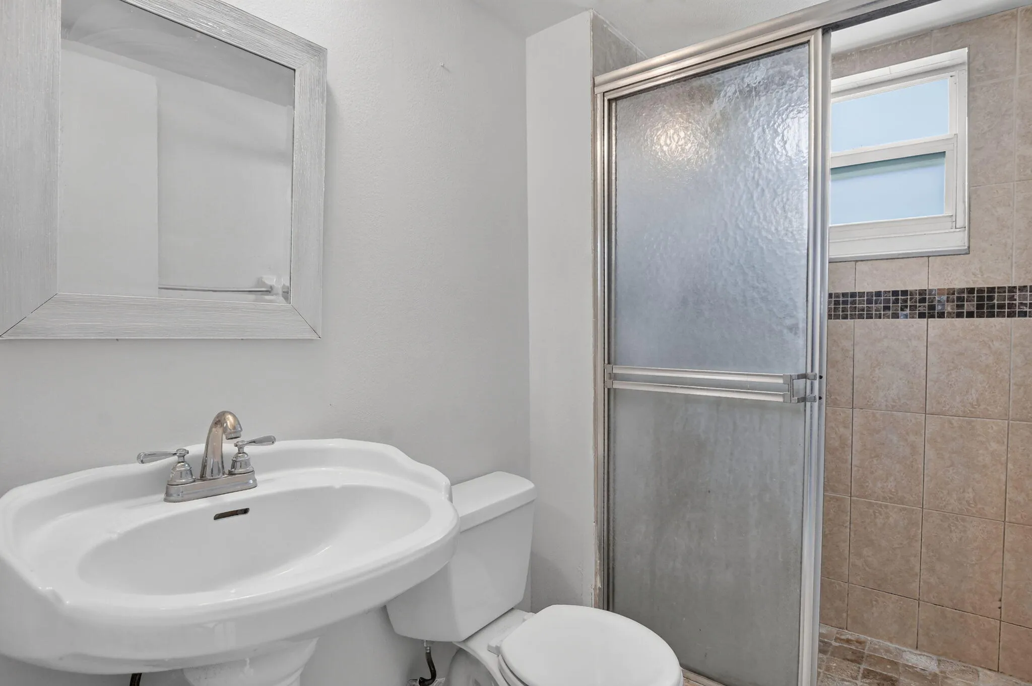 2nd Bathroom