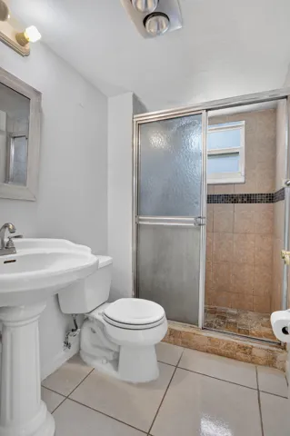 2nd Bathroom