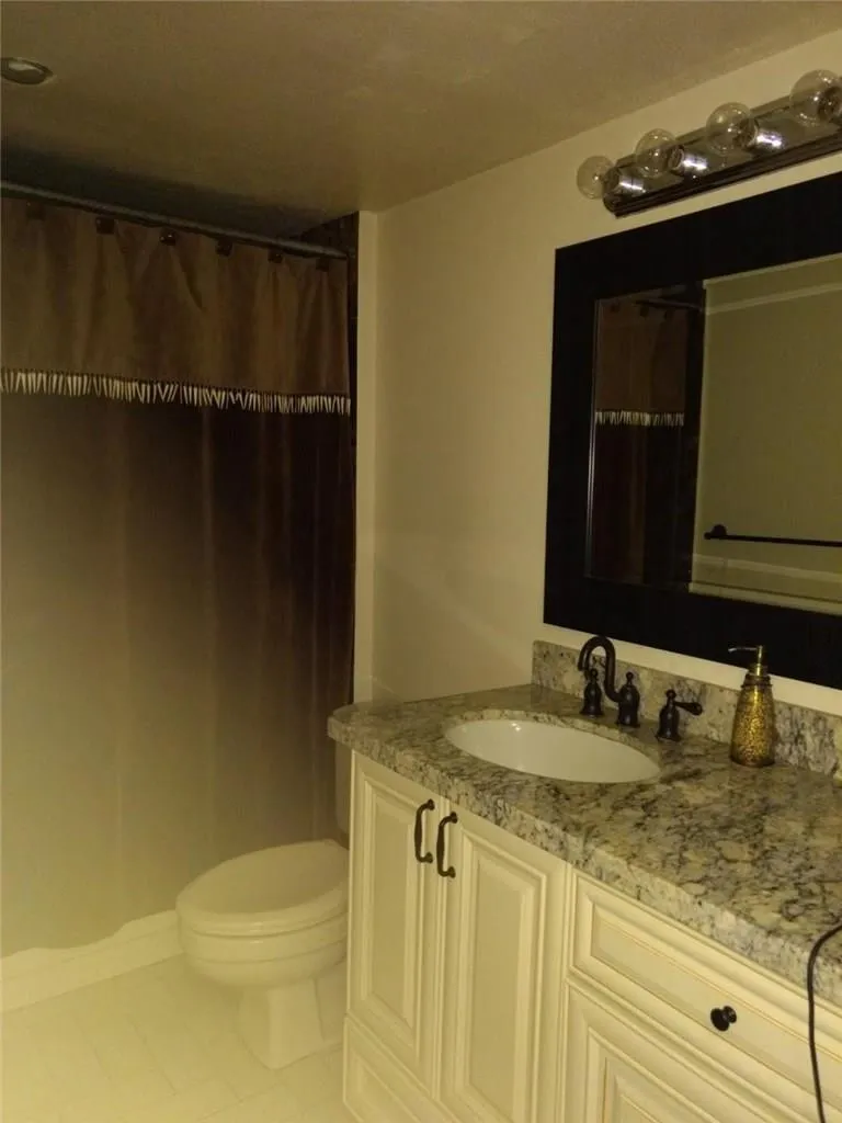 2nd bath other view
