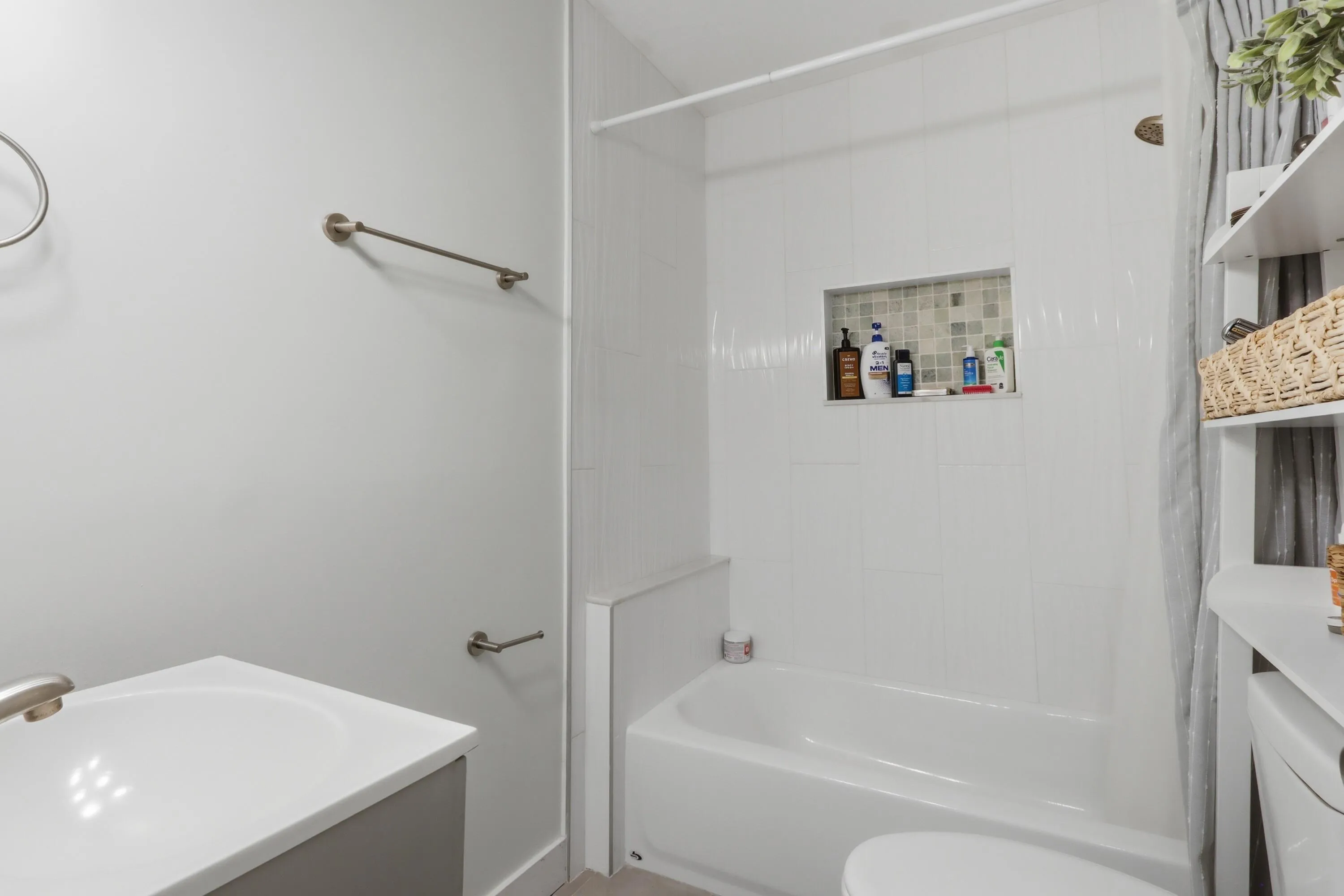 25_24. bath