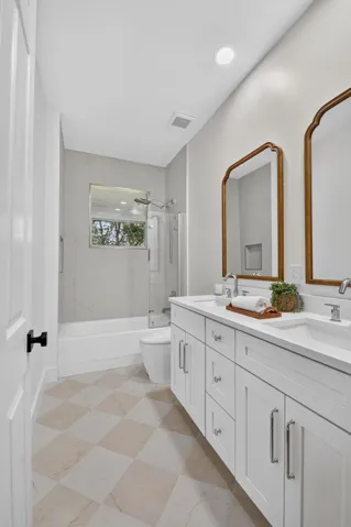 2nd Floor Full Bathroom 3