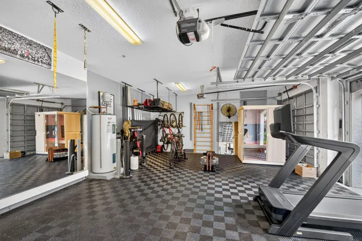 Garage/Gym