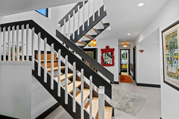Entry stairs