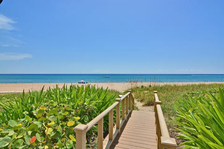 WALKWAY TO BEACH