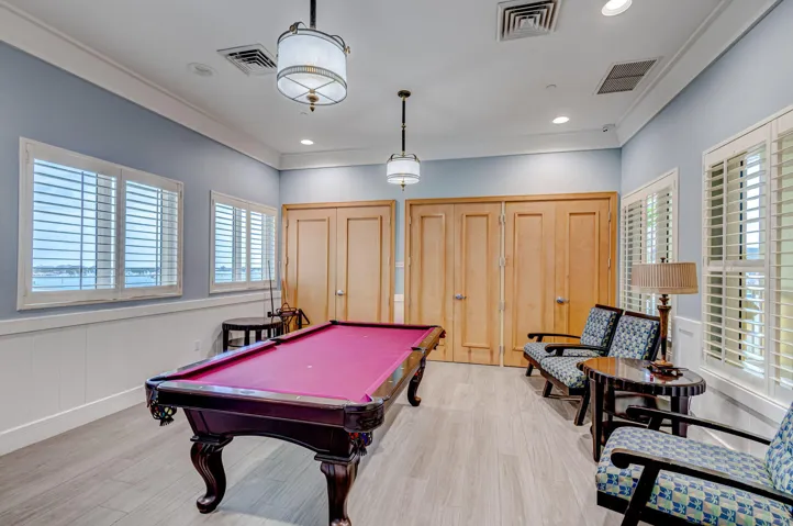 BILLARD ROOM