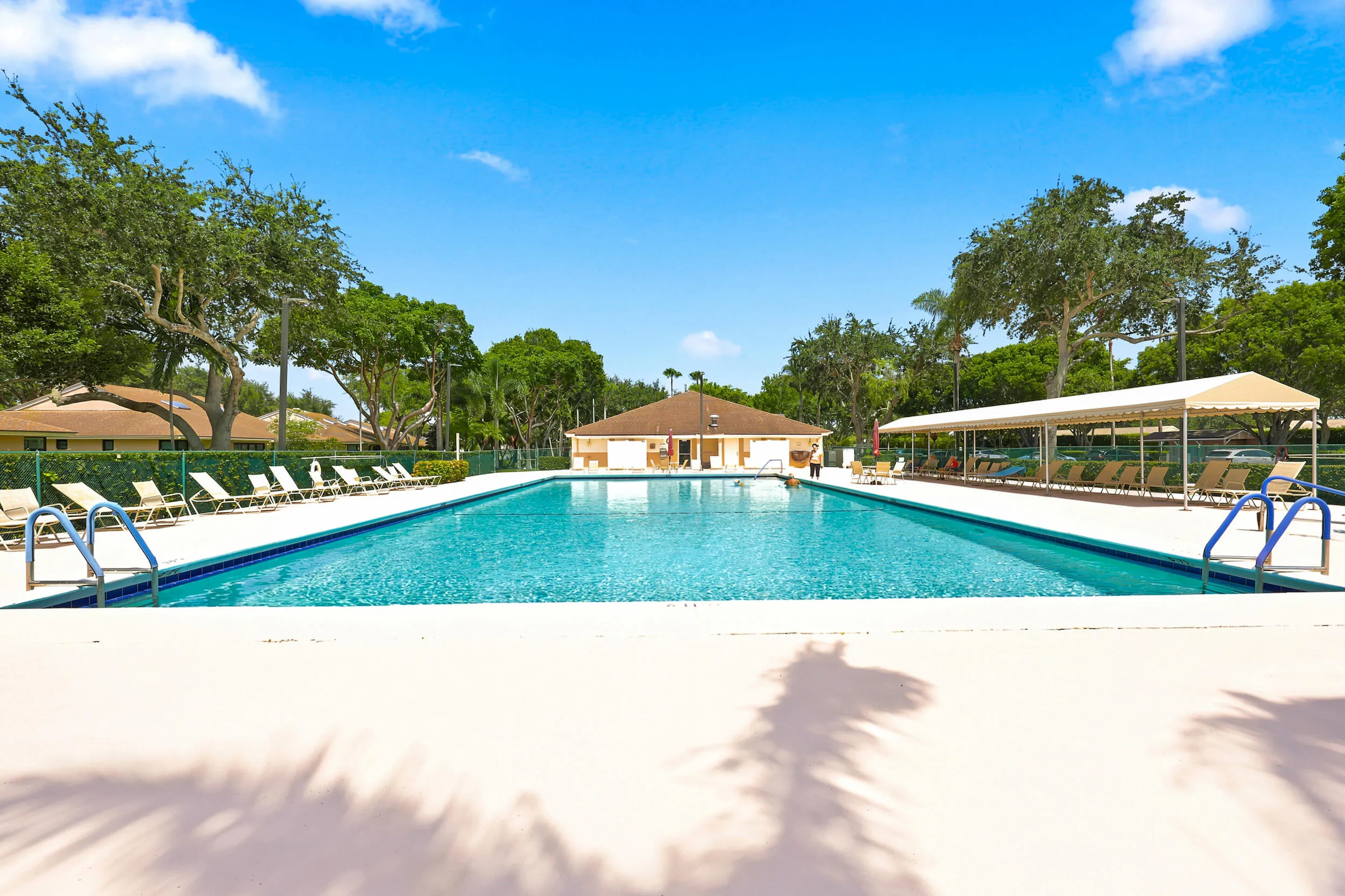 Parkshore pool
