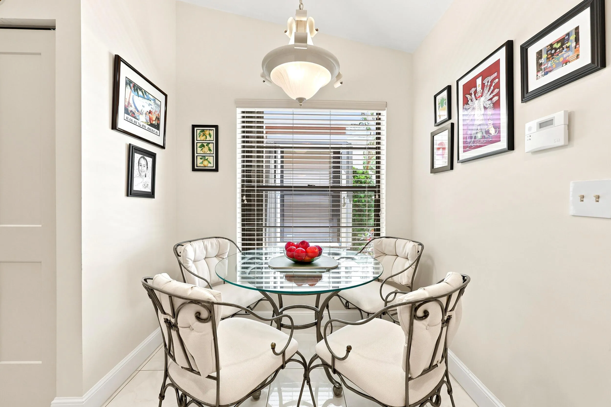 Breakfast nook