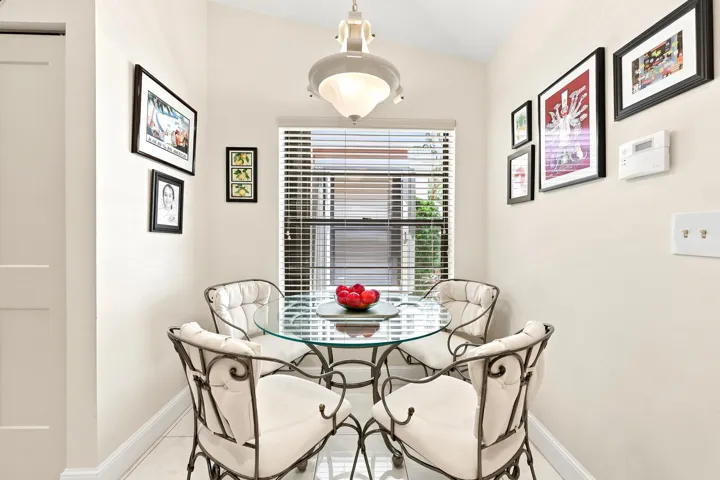 Breakfast nook