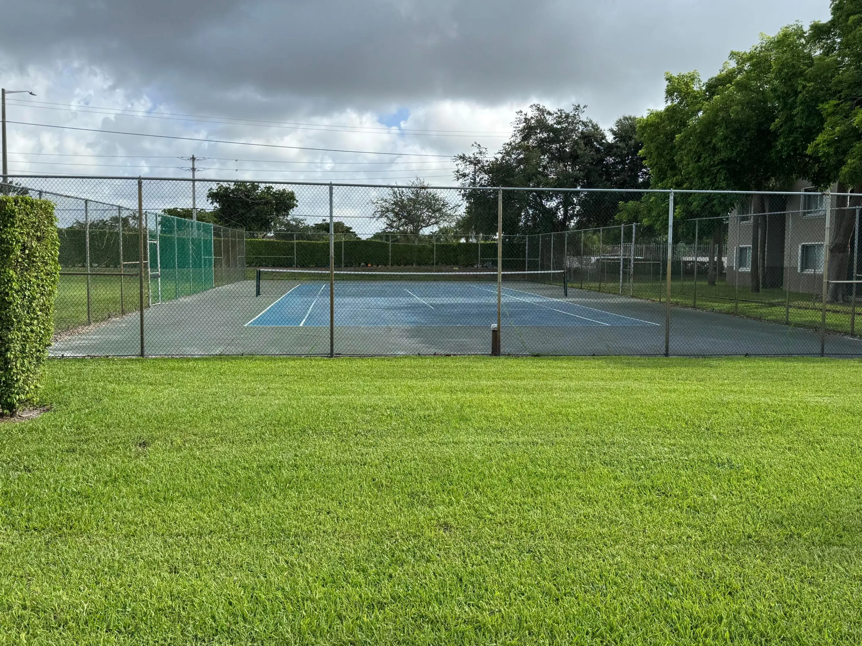 COMMUNITY TENNIS AREA