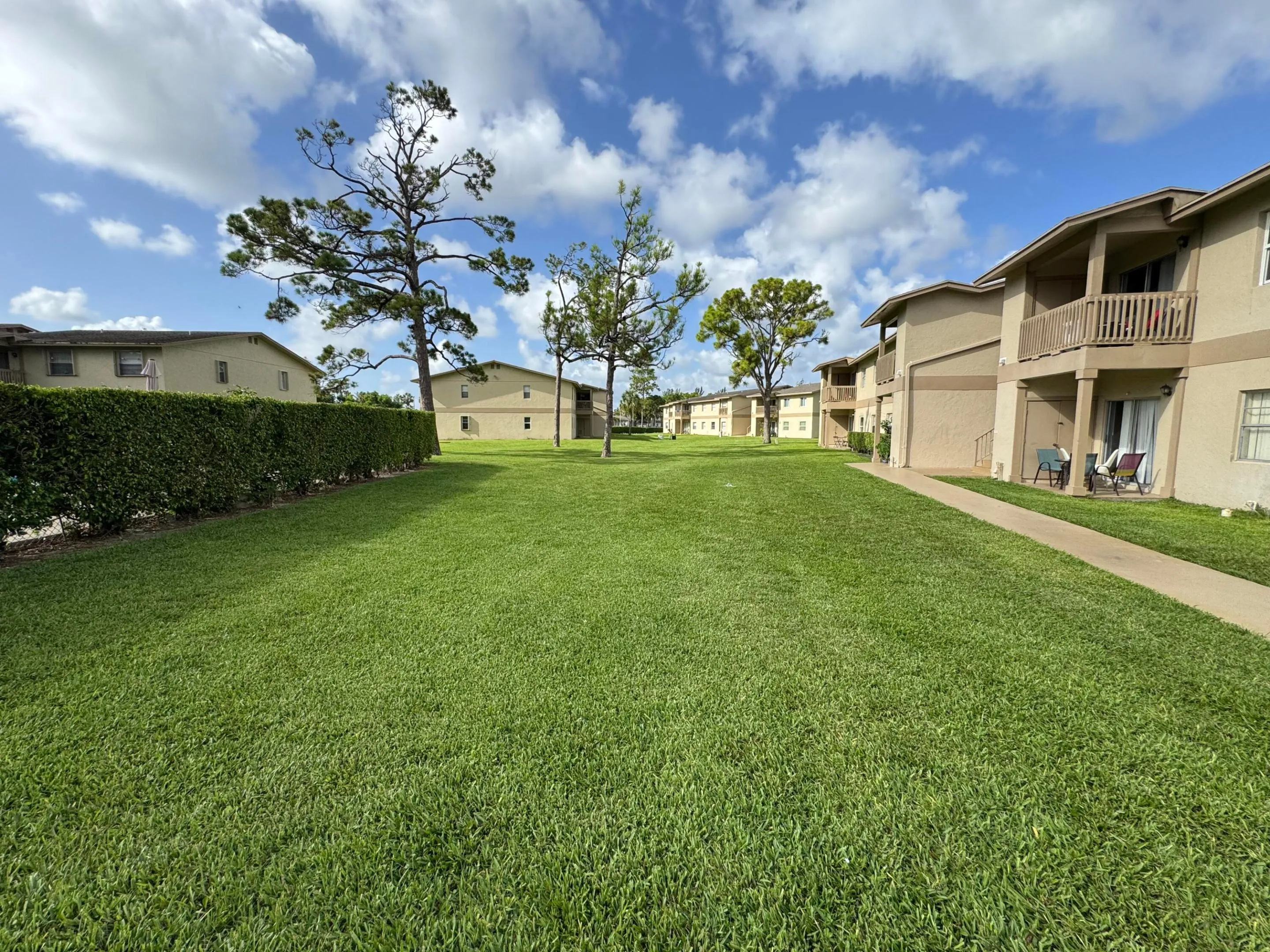 COMMUNITY GROUNDS