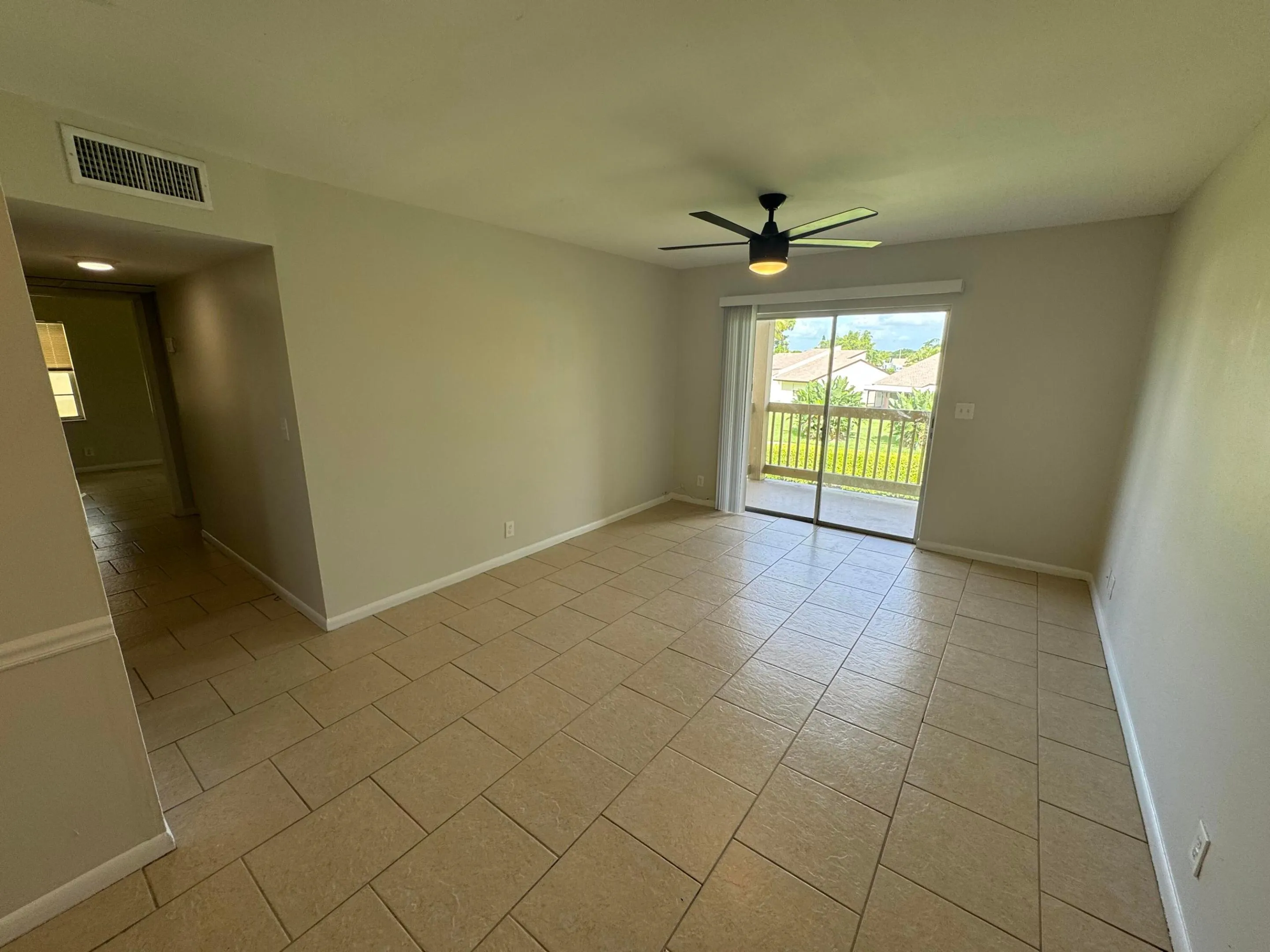 ENTRY LIVING AREA