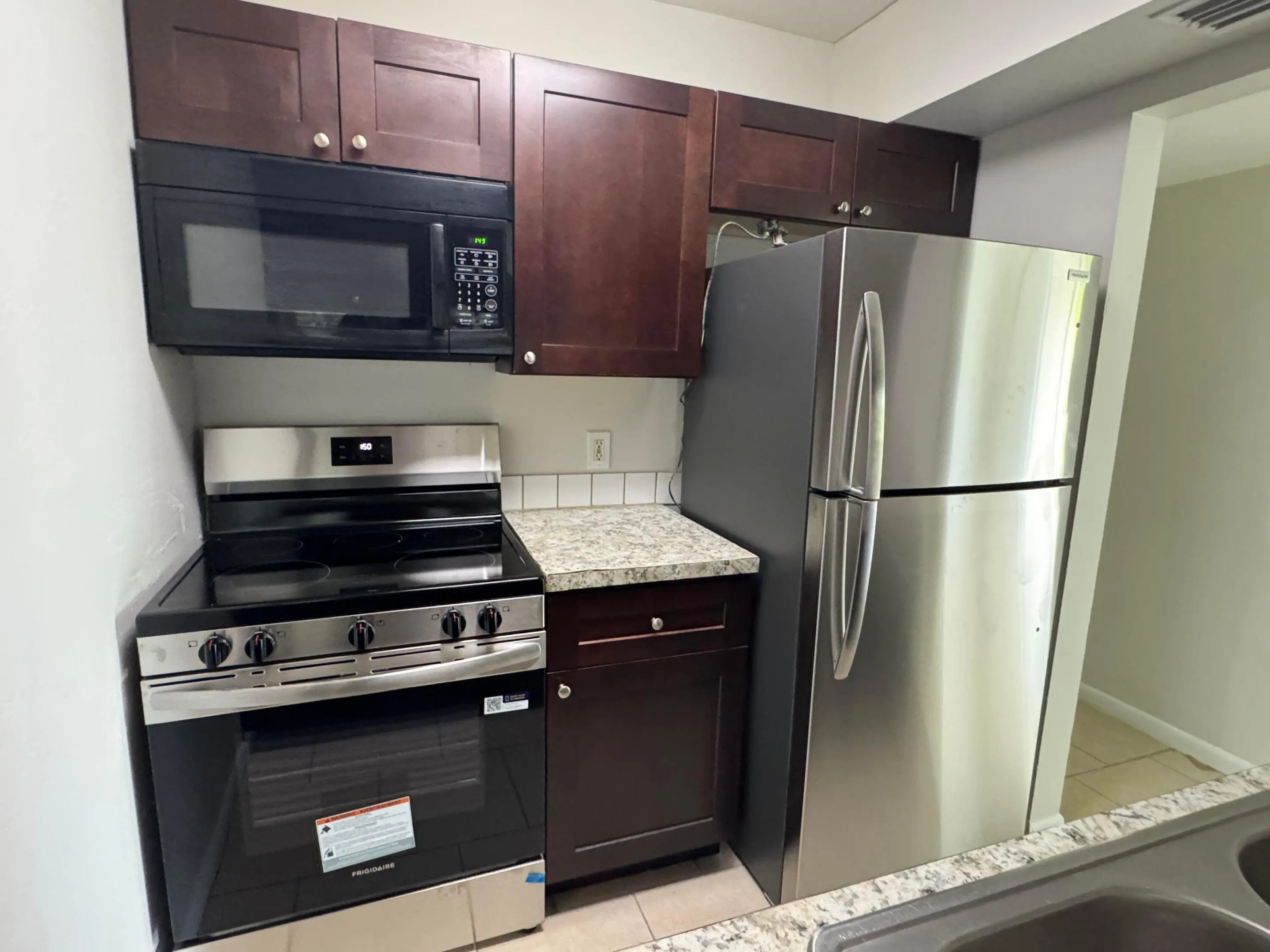 GALLEY KITCHEN AREA