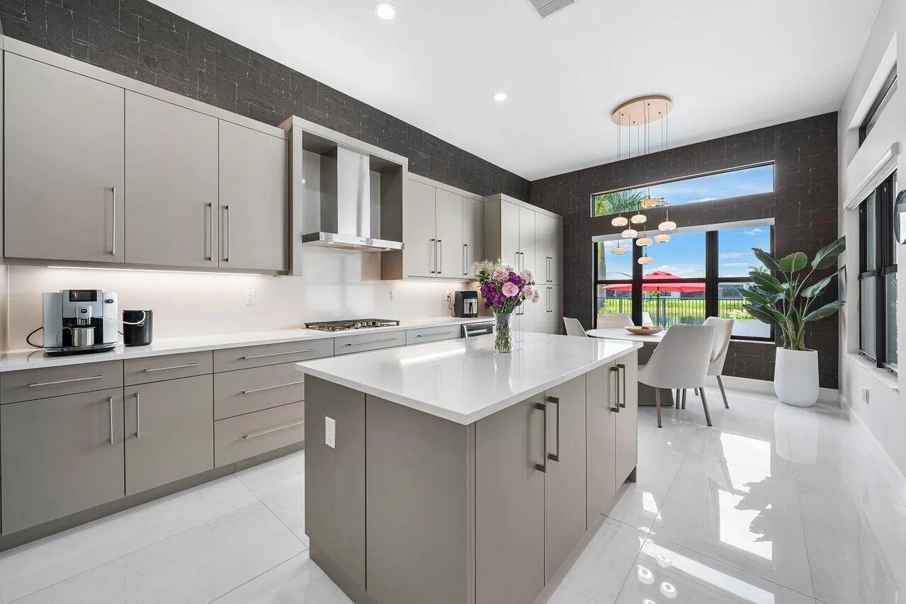018-9850EvergreenWoodsLane-BoyntonBeach-