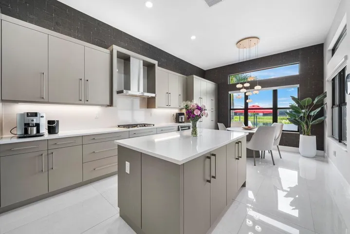 018-9850EvergreenWoodsLane-BoyntonBeach-