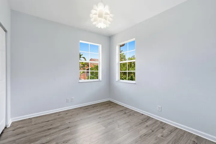 Guest bedroom