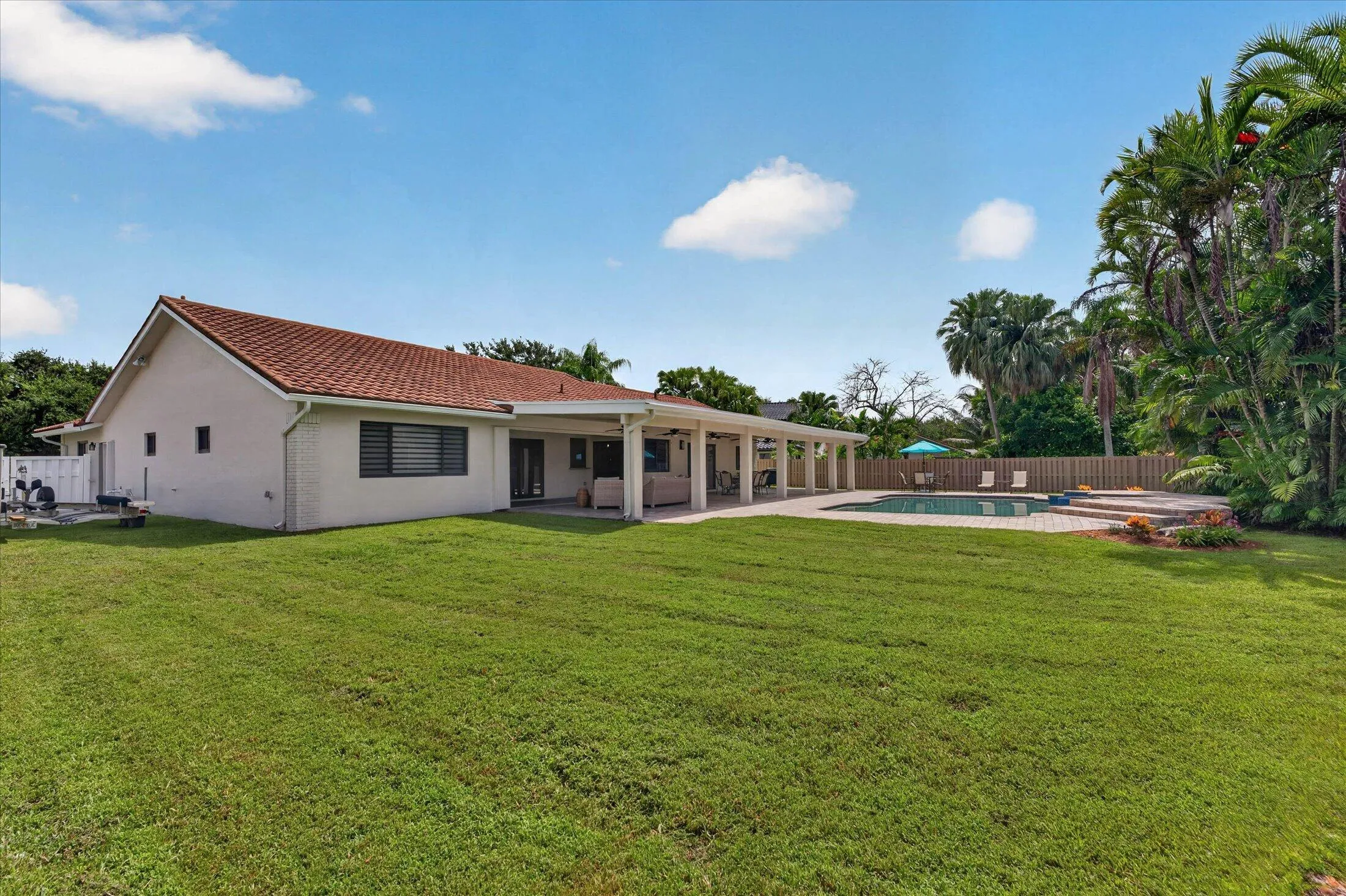37-20250 NW 5th St, Pembroke Pines-35