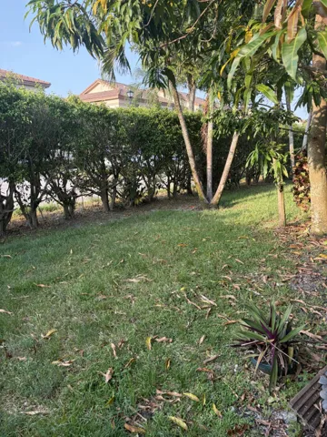 6807 garden