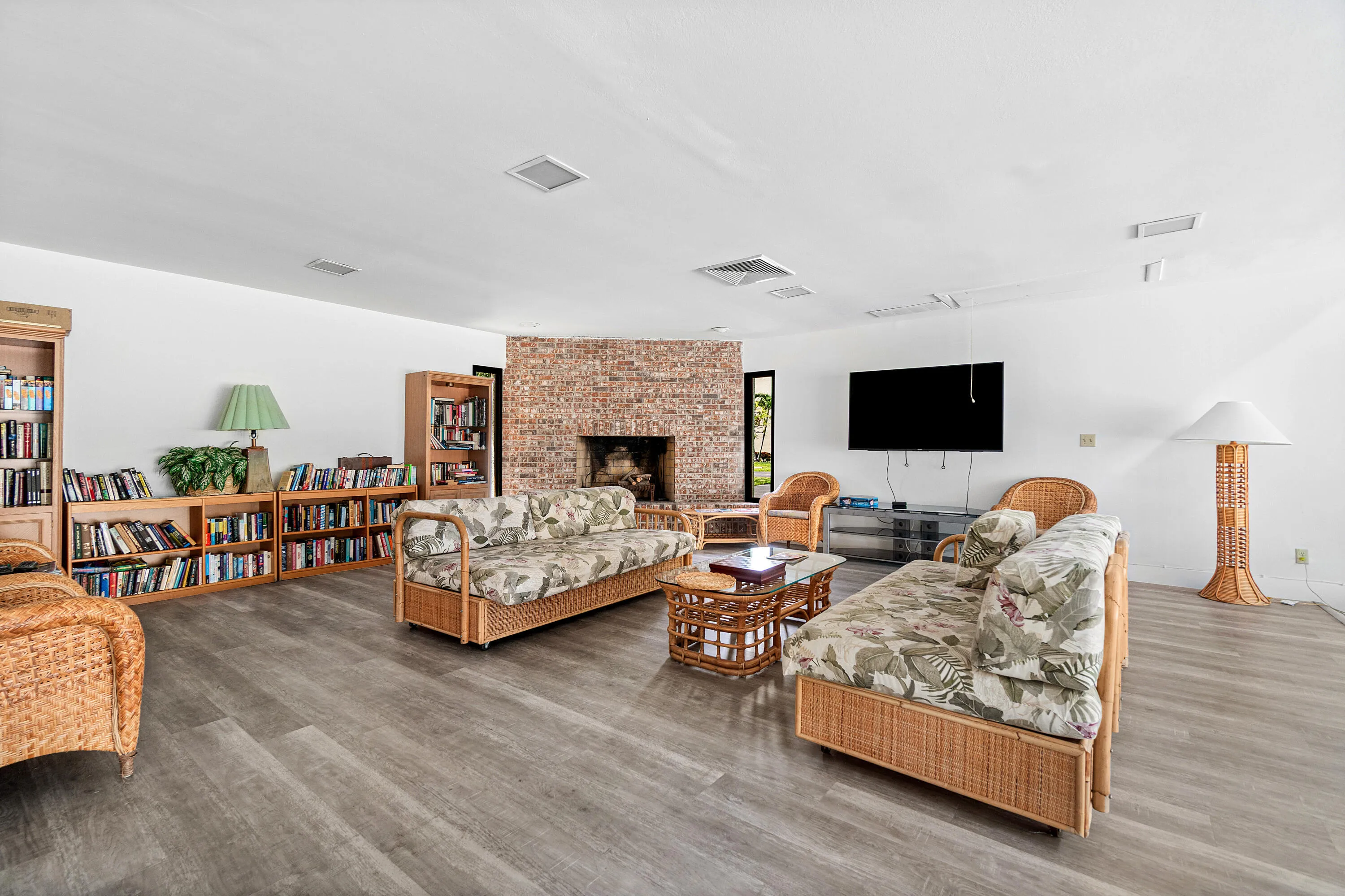 clubhouse library