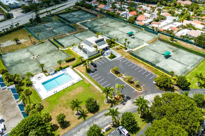 Tennis club area